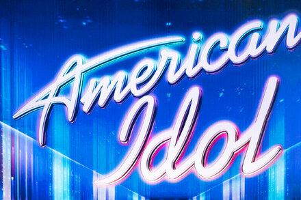 An image showing a crime scene or a somber scene related to the murder of the 'American Idol' music supervisor and her husband.