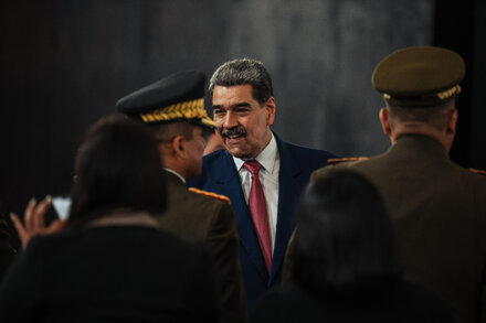 Foto de archivo de Juan Guaidó y Nicolás Maduro