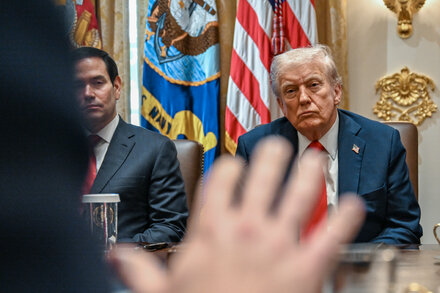 Trump and Xi Jinping: Trade Tensions and Tariff Threats